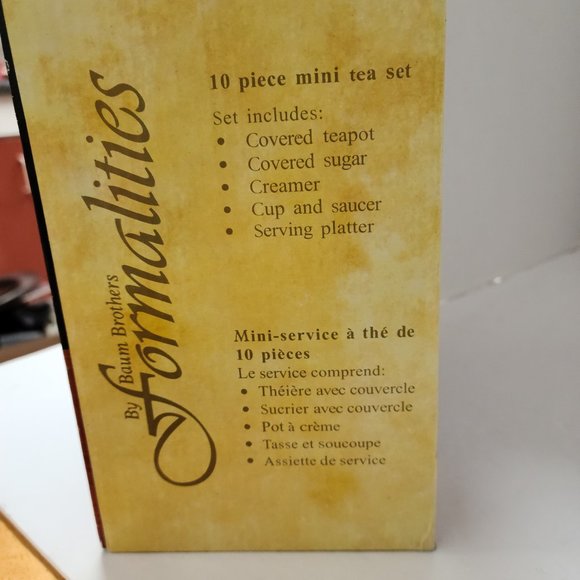 Christmas Poinsettia mini tea set - Picture 3 of 3